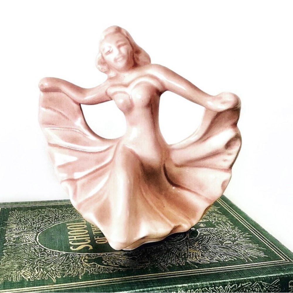 1950s Monrovia Walker “Caliente” figurine